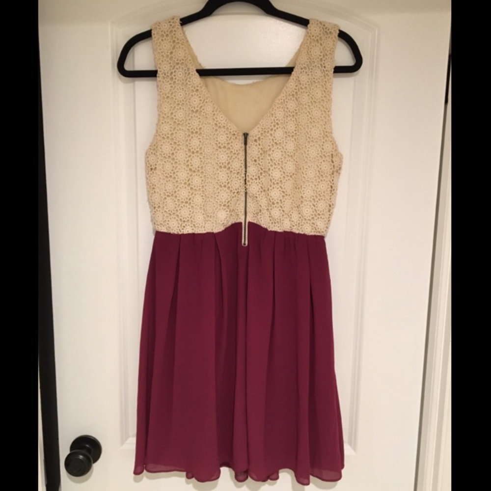 Francesca’s Cream and Berry Crochet Top Dress - Picture 2 of 3